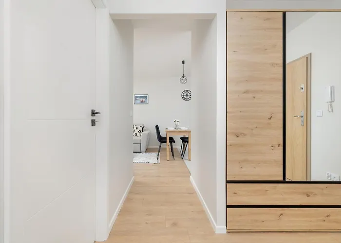 Bright Park Lotników Near Tauron Arena By Renters